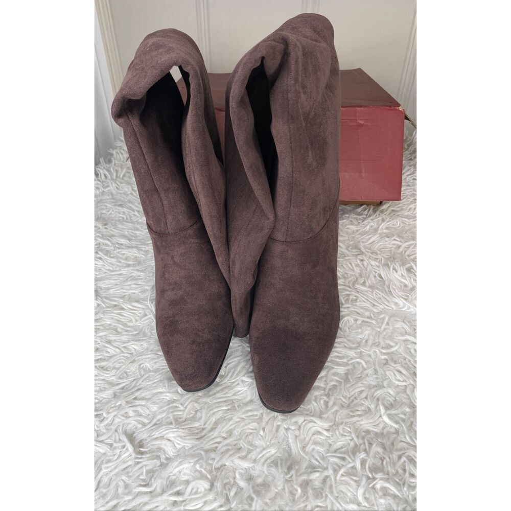 TORGEIS Donatella Chocolate Boots 8.5 NEW - Picture 8 of 9